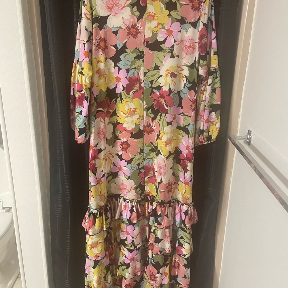 Zadie B’s floral dress - Picture 5 of 5